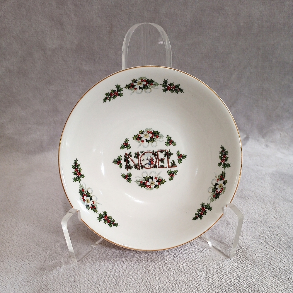 Wood & Sons England NOEL Pattern Soup Cereal Bowls Pair of 2